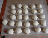 A picture of step 3 of Banana Yogurt Monkey Bread.