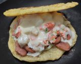 Foto del paso 9 de la receta: Arepa🫓rellena de queso🧀salchicha🌭y ensalada🍅🧅🥕