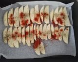Foto del paso 4 de la receta: Rodaballo con espárragos blancos a la plancha con papas rústicas al horno y mayonesa de miso y humo