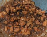 Foto langkah ke 5 dari resep Nasi Tim Ayam Jamur.