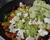 Foto del paso 2 de la receta: "Arroz" de brócoli🥦 y coliflor🍚🍛🍱