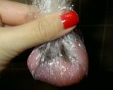 A picture of step 5 of Easy Domyoji Sakura Mochi in the Microwave.
