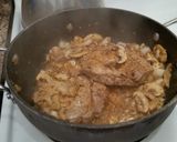 A picture of step 4 of Mushroom pork chops.