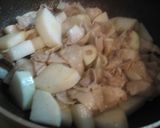 A picture of step 3 of Daikon and Pork Belly Curry Rice.
