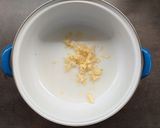 Fokhagymakrémleves pirított kenyérkockával (gluténmentes) recept fázis 1 fotója