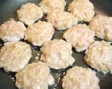 A picture of step 5 of Chicken Tsukune Patties Hamburger Style.