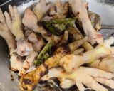 Foto langkah ke 2 dari resep Semur Ceker Pedas.