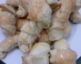 Foto del paso 5 de la receta: Medialunas saladas o de grasa