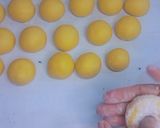 Foto langkah ke 5 dari resep Donat labu kuning metode all in one.