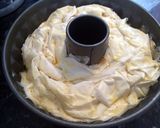 A picture of step 3 of Greek chicken pie.