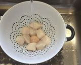 A picture of step 2 of Lemon Ricotta Pasta With Seared Scallops.