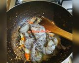 Foto langkah ke 2 dari resep Udang Saus Asam Manis.
