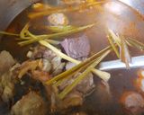 Hình bước làm 2 của món Bún gân, sườn bò