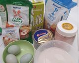 Foto langkah ke 1 dari resep Donat Empuk tabur Gula Halus.