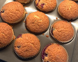 Foto del paso 4 de la receta: Muffins de arándanos y chips de chocolate blanco