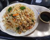 चायनीज फ्राईड राईस (Chinese Fried Rice Recipe In Marathi) रेसिपी स्टेप 2 फोटो 