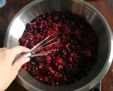 รูปขั้นตอนการทำที่ 2 ของ Mixed Berry Sauce