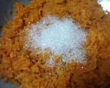 A picture of step 2 of Gajar halwa chaco bars.