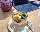 Foto langkah ke 3 dari resep Tiramisu Yogurt With Honeycomb.