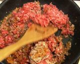 A picture of step 4 of Authentic Meat Sauce.