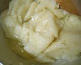 A picture of step 4 of Surefire Cream Puffs.