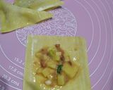 Foto langkah ke 2 dari resep Kulit Pangsit Isi Goreng.