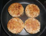 A picture of step 7 of Pan-Fried Rice Balls Made with Soy Sauce Seasoned Bonito Flakes!.