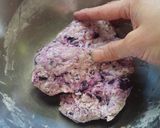 A picture of step 2 of Luxurious and Rich Blueberry Bagels.