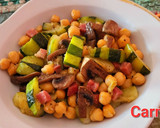 Foto del paso 8 de la receta: Salteado de calabacín, champiñones con jamón y garbanzos