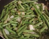 A picture of step 2 of Cajun Herb Green Beans.