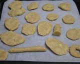 A picture of step 6 of Filling Asian Sweet Potato Cookies.