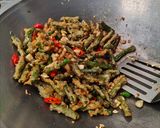 Foto langkah ke 4 dari resep Buncis Kriuk Cabe Garam.