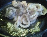 A picture of step 2 of Sauce for Spaghetti del Pescatore.
