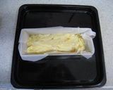 A picture of step 8 of Persimmon Pound Cake for the Autumn Season.
