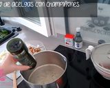 Foto del paso 5 de la receta Salteado tradicional de acelgas con champiñones al ajillo
