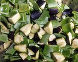 A picture of step 2 of Flat beans masaledaar sabji.