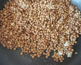 Foto del paso 2 de la receta: Lentejas salteadas con ajo