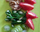 Foto langkah ke 2 dari resep Ikan Asap Kuah Pedas.