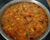 Foto del paso 3 de la receta: Arroz con verduras, secreto y panceta extremeña
