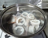 A picture of step 4 of Prepping Squid.