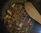 A picture of step 3 of Spaghetti Bolognaisse from scratch 673 cals if following or equivalent used.