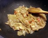 A picture of step 5 of Lard Na Made from Wonton wrapper.