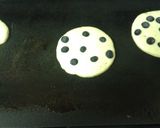 A picture of step 3 of Lazy Butt Blueberry Pancakes.