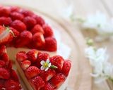 A picture of step 15 of Authentic No-Bake Cheesecake With Strawberries.