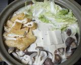 A picture of step 4 of Sesame and Soy Milk Hot Pot.