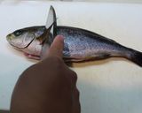 A picture of step 2 of How to Prepare Isaki (grunt).