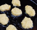 A picture of step 2 of Aloo Tikki Chaat.