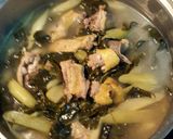 Hình bước làm 4 của món Canh chua gà lá giang