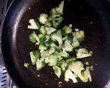 A picture of step 1 of Chicken stir fry.