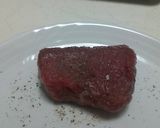 A picture of step 2 of Veal Filet Steak with Foie Gras.